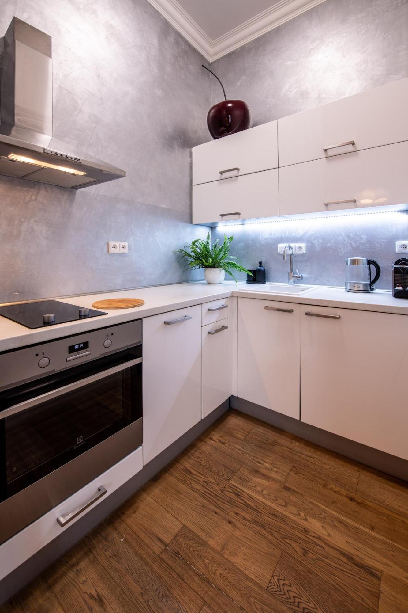 Modern Downtown Apt - Renovated, On Ideal Location Praga Esterno foto