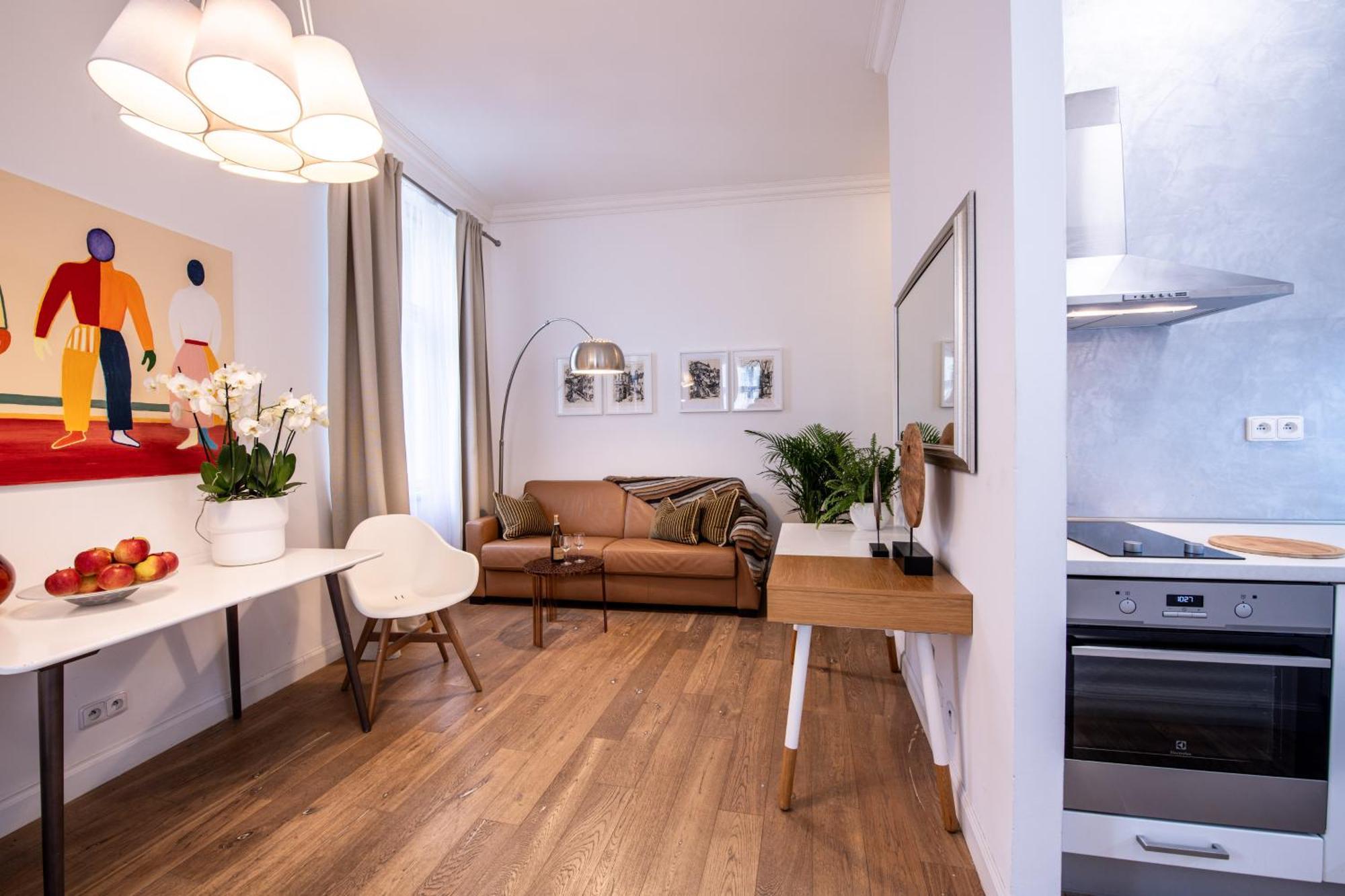 Modern Downtown Apt - Renovated, On Ideal Location Praga Esterno foto