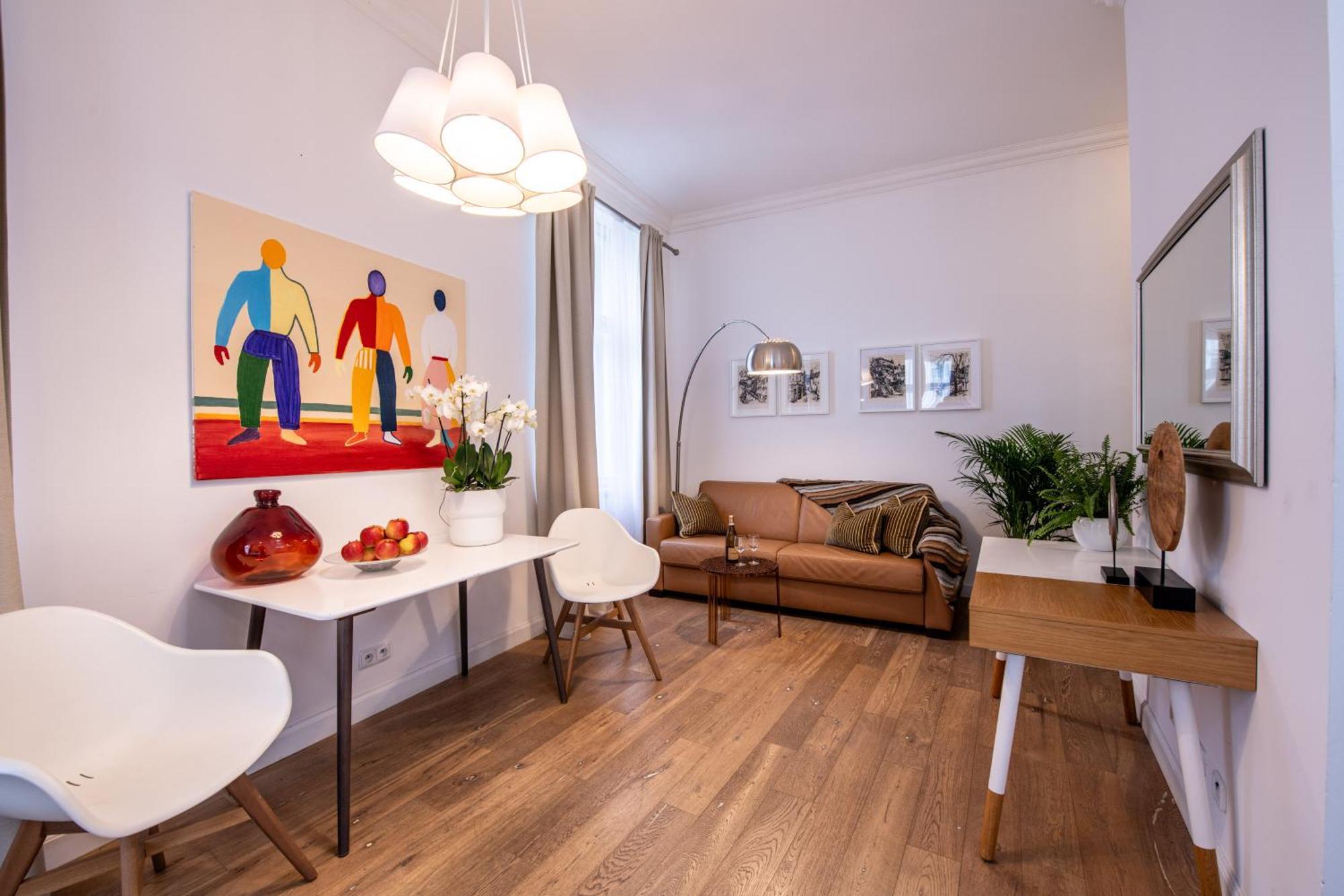 Modern Downtown Apt - Renovated, On Ideal Location Praga Esterno foto