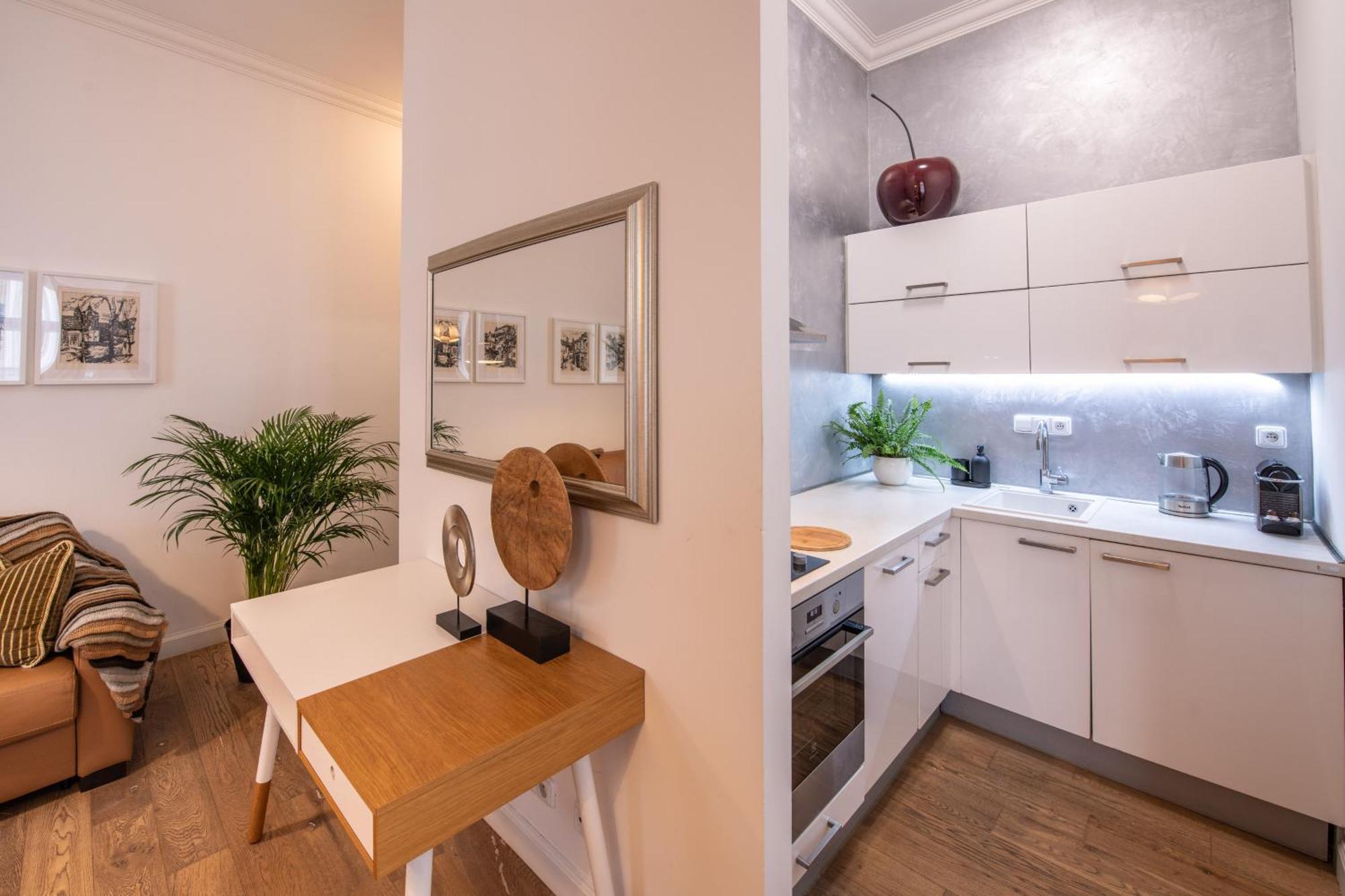 Modern Downtown Apt - Renovated, On Ideal Location Praga Esterno foto