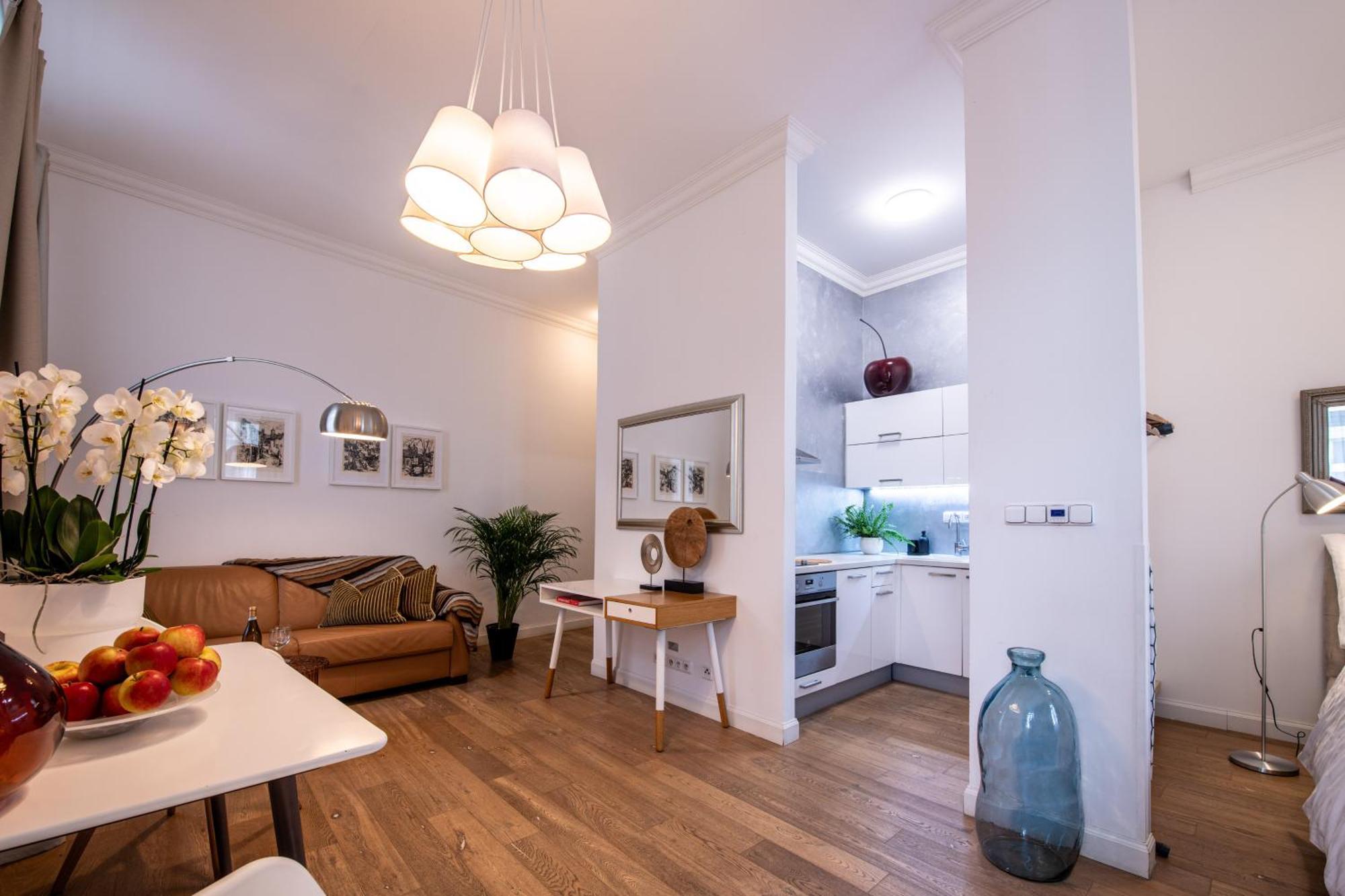Modern Downtown Apt - Renovated, On Ideal Location Praga Esterno foto